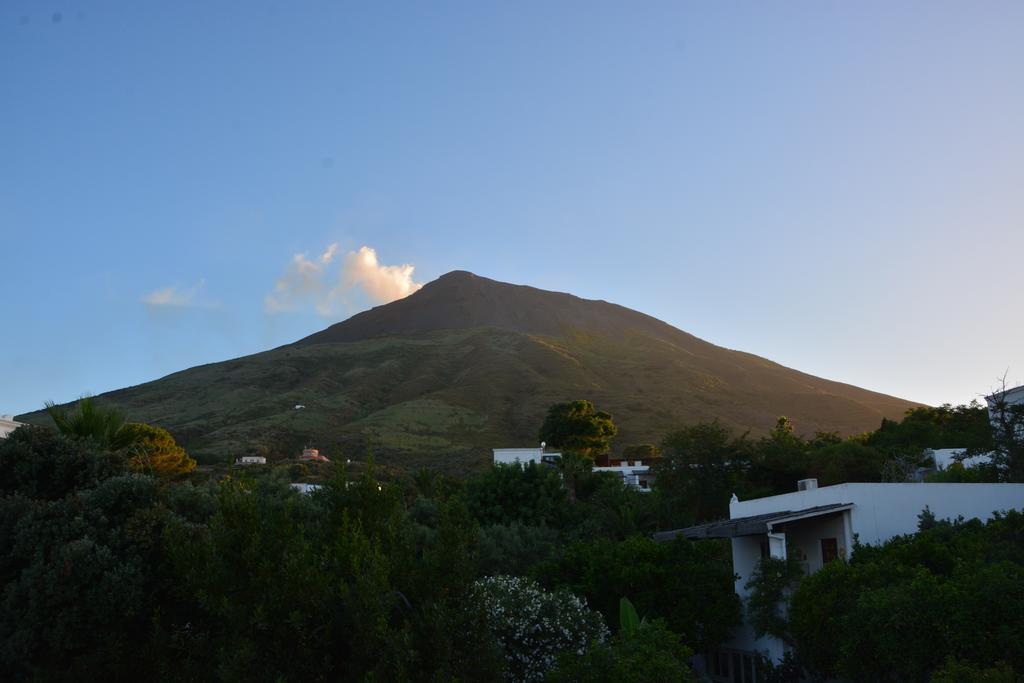 Il Gabbiano Relais In Stromboli Aparthotel Exteriör bild